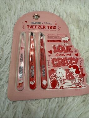 Peanuts x Célavi Tweezer Trio - love drives me crazy Pink & Red limited edition